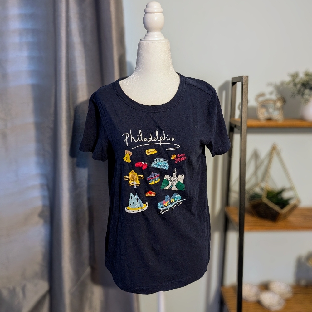 NWOT Philadelphia T-shirt Loft